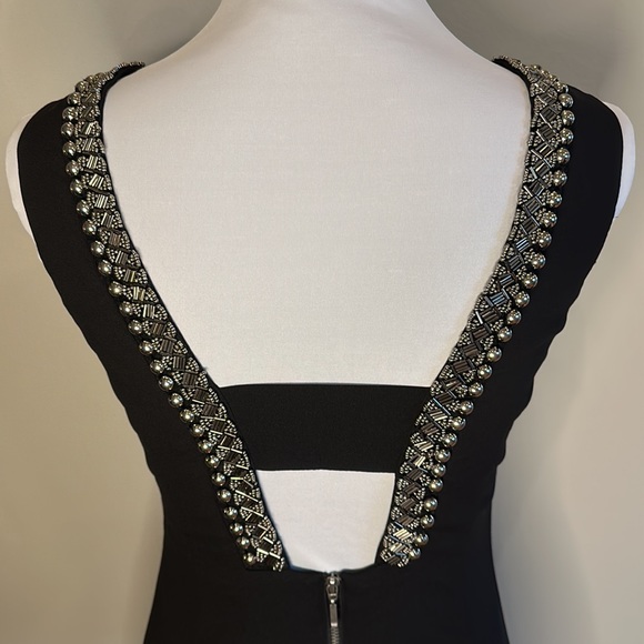 XOXO Sexy sleeveless embellished top size XS - Picture 3 of 9